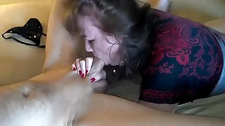 Amateur Mature Slut Sucks